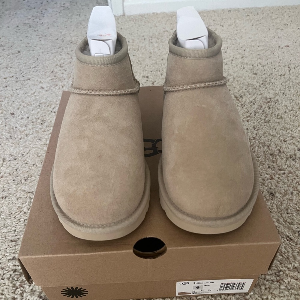 UGG Women’s Classic Ultra Mini - Mustard Seed